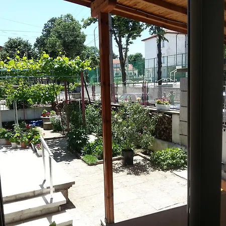 Частна квартира Valchevi *